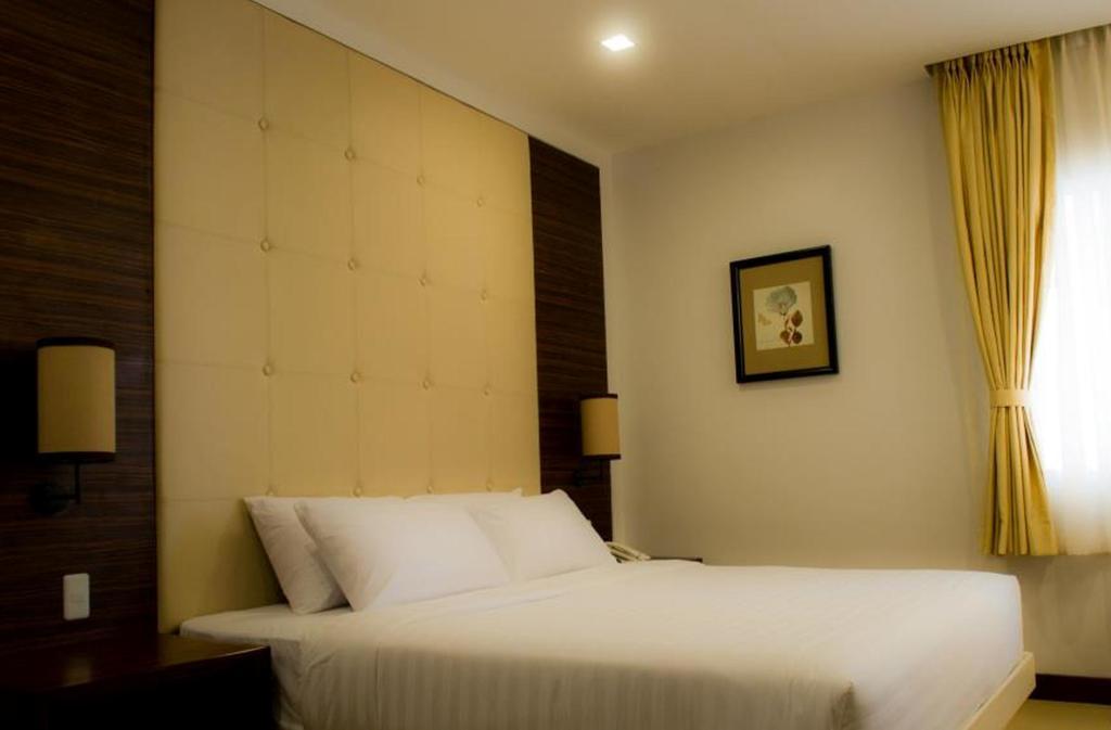 דיפולוג D'Hotel & Suites מראה חיצוני תמונה